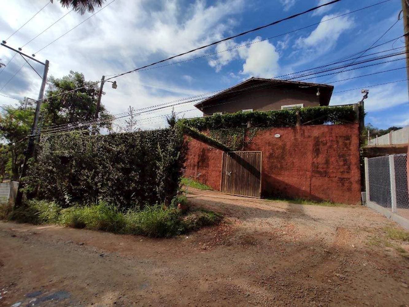 Foto 1 de 18: Casa em leilão em Mairinque - SP — Casa, Padrão, 1 vaga(s) de garagem