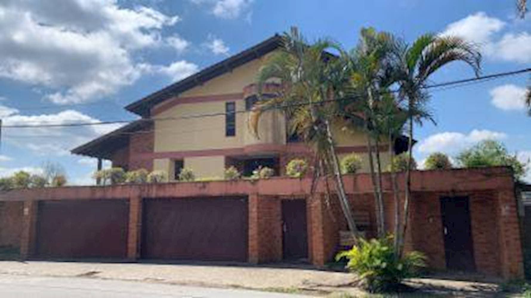 Foto 1 de 15: Casa em leilão em Mairiporã - SP — Casa, Padrão, 1 vaga(s) de garagem