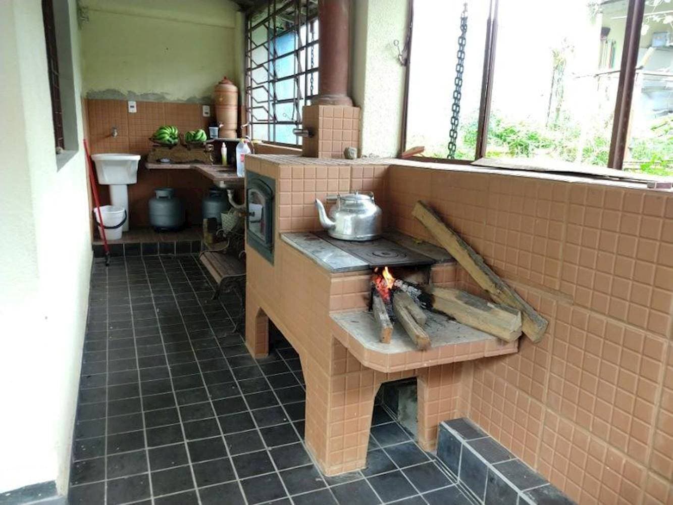 Foto 10 de 19: Casa em leilão em Lorena - SP — Casa, Padrão, 1 vaga(s) de garagem