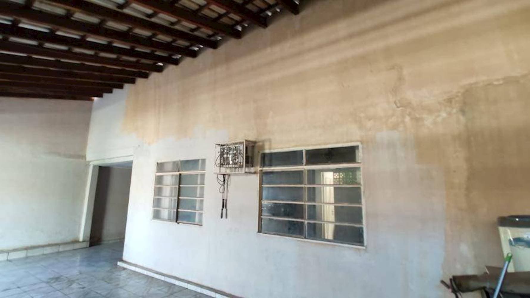 Foto 6 de 25: Casa em leilão em Várzea Grande - MT — Casa, Padrão, 1 vaga(s) de garagem