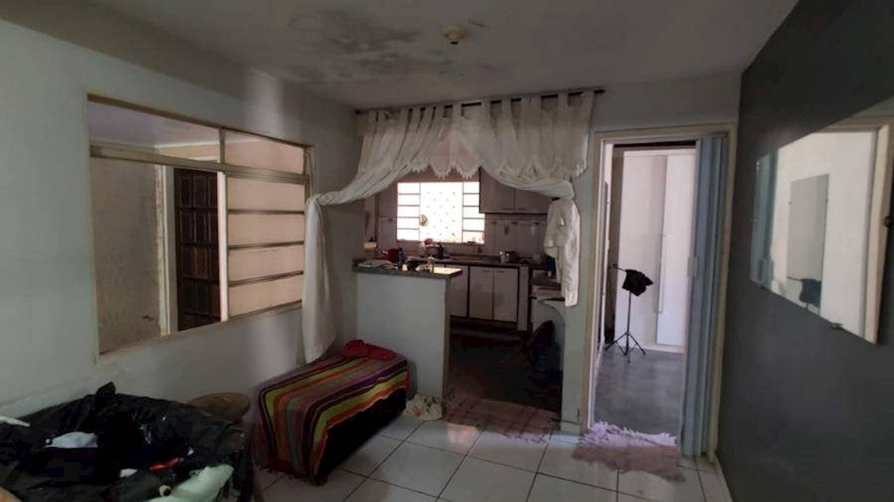 Foto 10 de 25: Casa em leilão em Várzea Grande - MT — Casa, Padrão, 1 vaga(s) de garagem