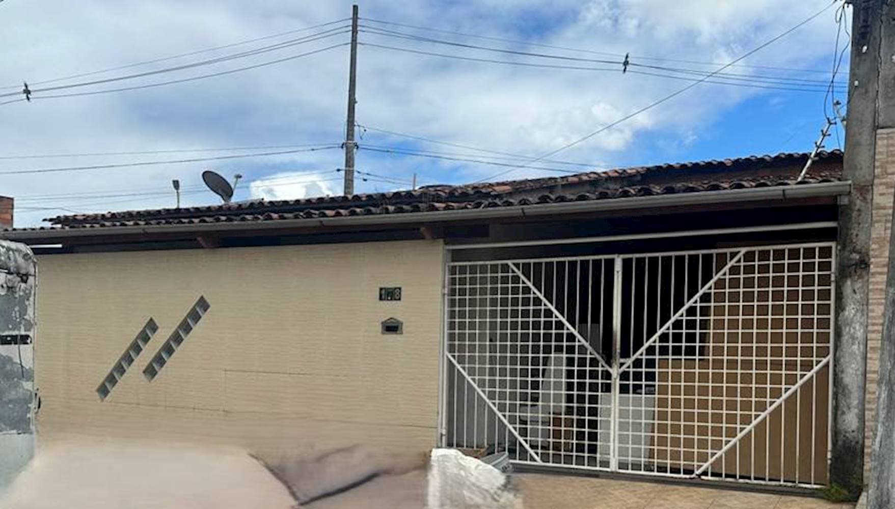 Foto 2 de 6: Casa em leilão em Feira de Santana - BA — Casa, Padrão, 1 vaga(s) de garagem
