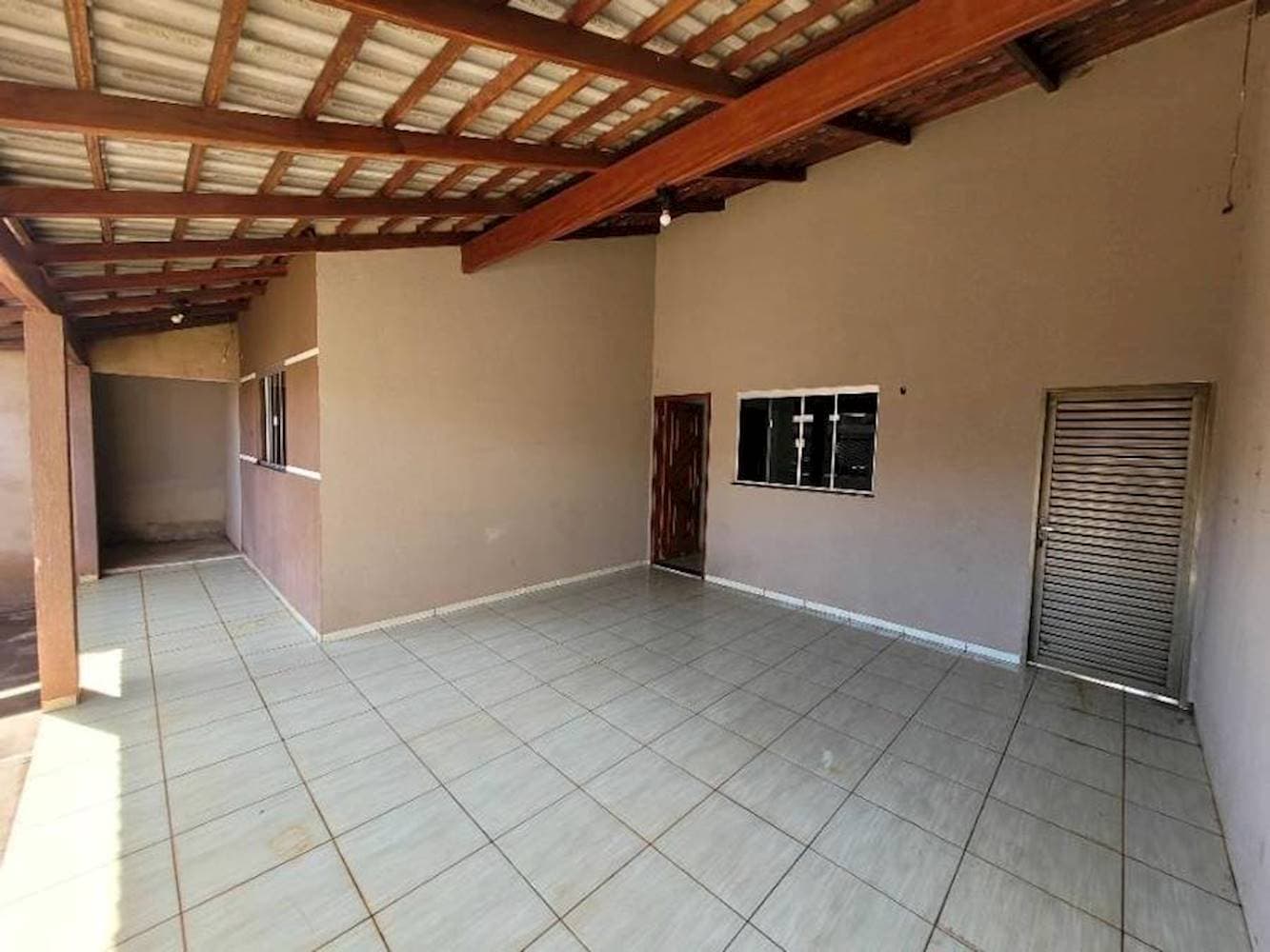 Foto 33 de 38: Casa em leilão em Santa Helena de Goiás - GO — Casa, Padrão, 1 vaga(s) de garagem