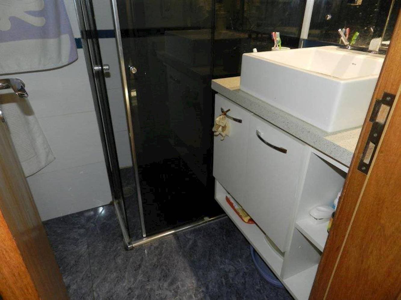 Foto 15 de 34: Apartamento em leilão em Porto Alegre - RS — Apartamento, Padrão, 2 vaga(s) de garagem