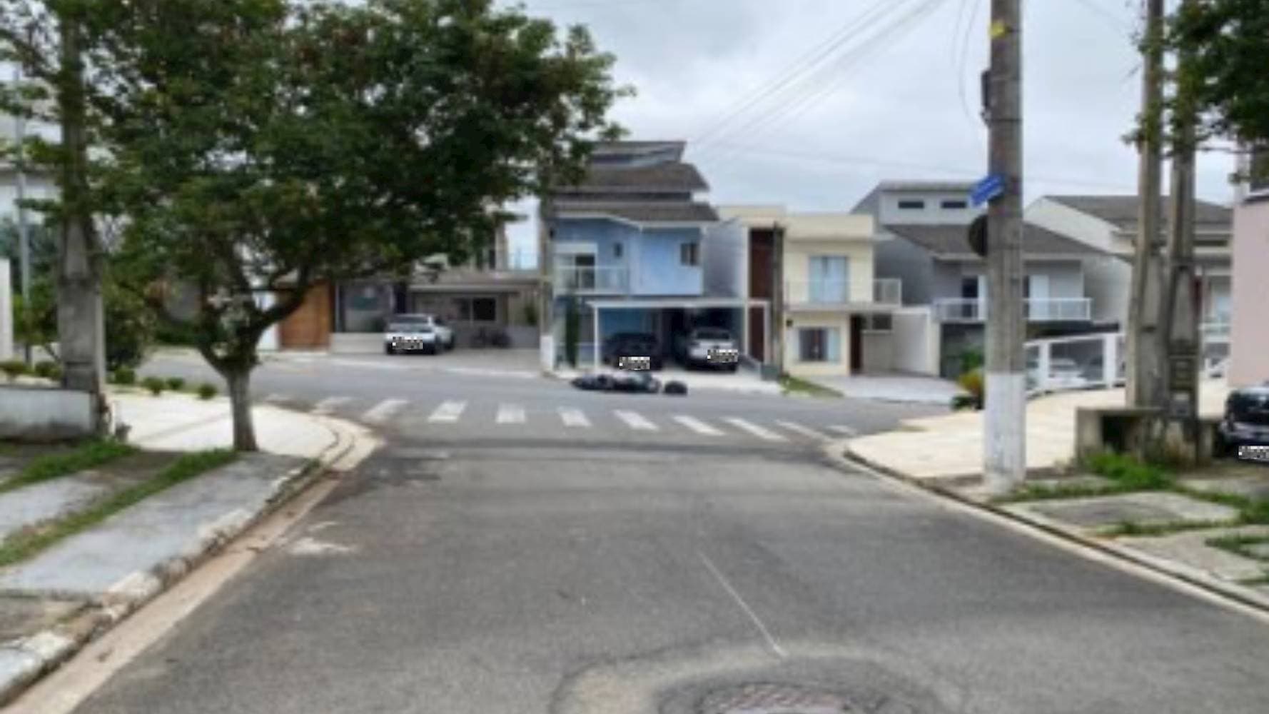 Foto 11 de 11: Casa em leilão em Mogi das Cruzes - SP — Casa no "Residencial Parque das Figueiras" em Caputera - Mogi das Cruzes/SP