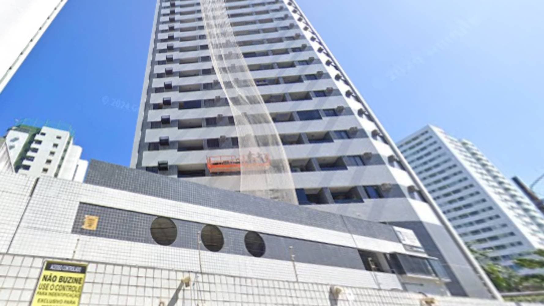 Foto 1 de 7: Apartamento em leilão em Jaboatão dos Guararapes - PE — Apartamento no “Edifício Manhattan” em Piedade – Jaboatão dos Guararapes/PE