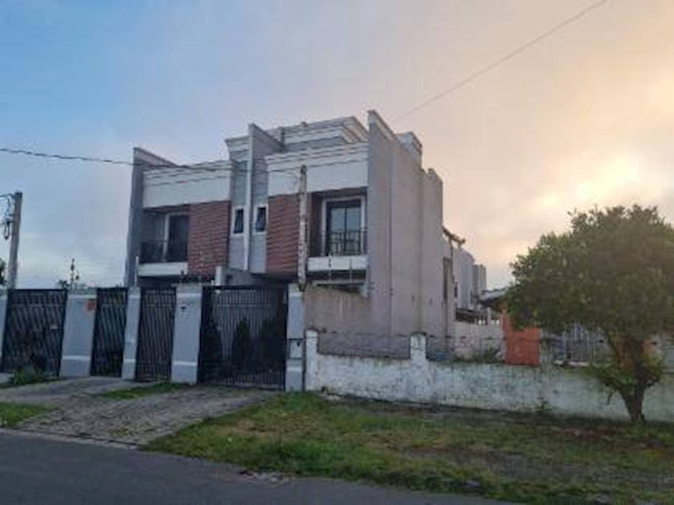 Foto 8 de 30: Casa em leilão em Curitiba - PR — Casa no "Condomínio Residencial England"  - Boqueirão - Curitiba/PR