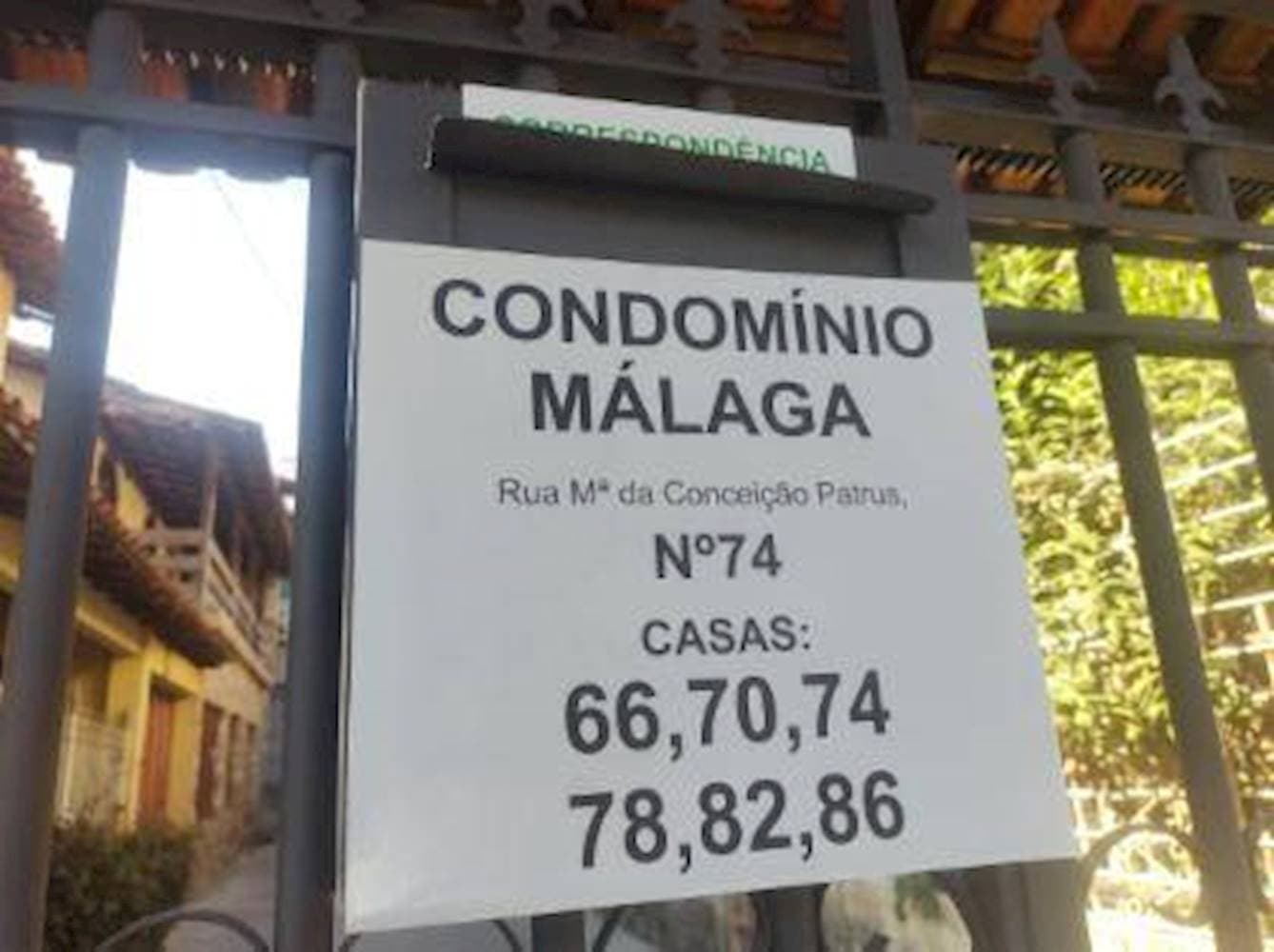 Foto 3 de 6: Casa em leilão em Belo Horizonte - MG — Casa no "Condominio Málaga" - Santa Amelia - Belo Horizonte/MG
