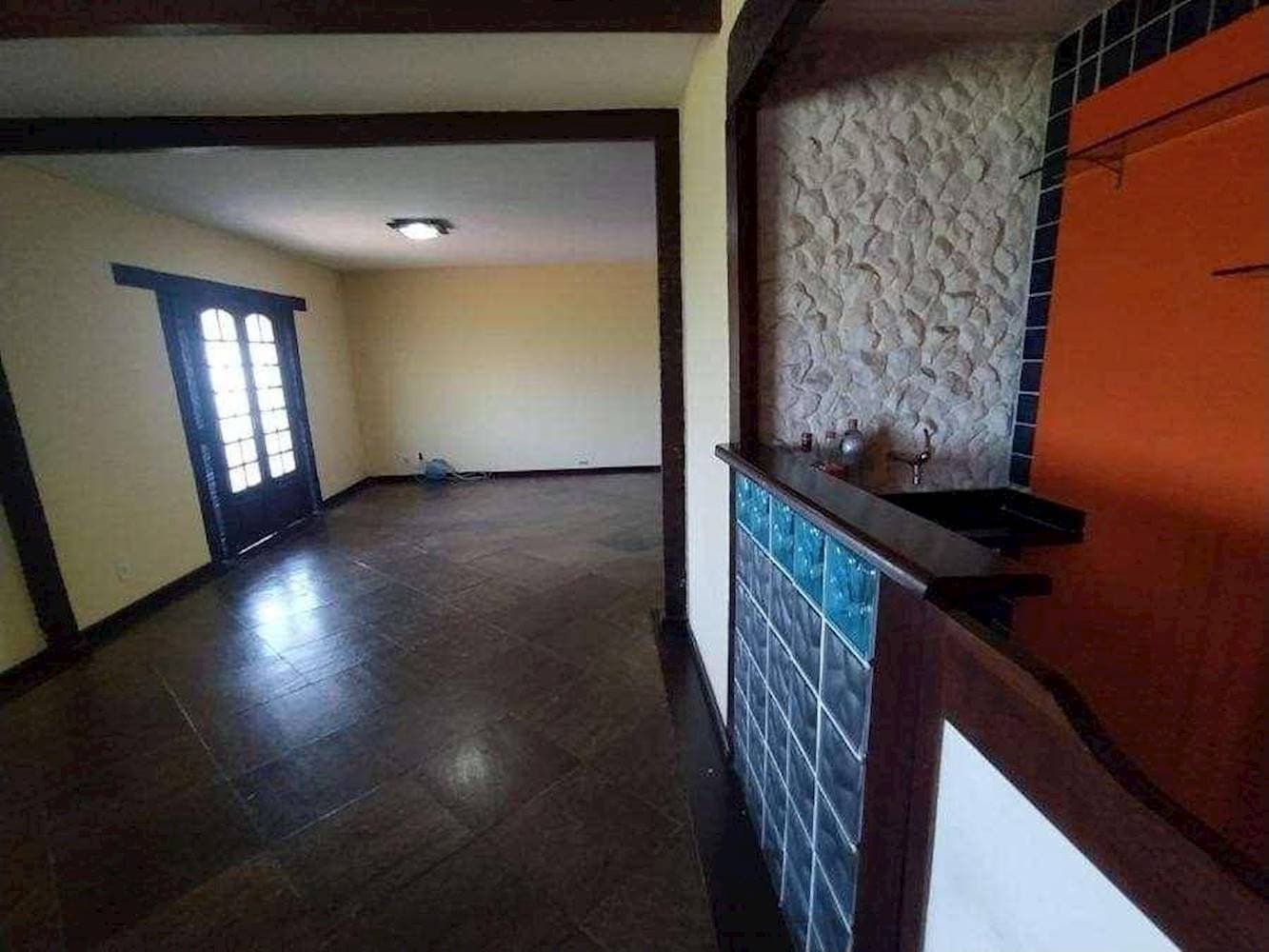 Foto 9 de 36: Casa em leilão em Niterói - RJ — Casa no "Condomínio das Orquideas" - Sape - Niterói/RJ