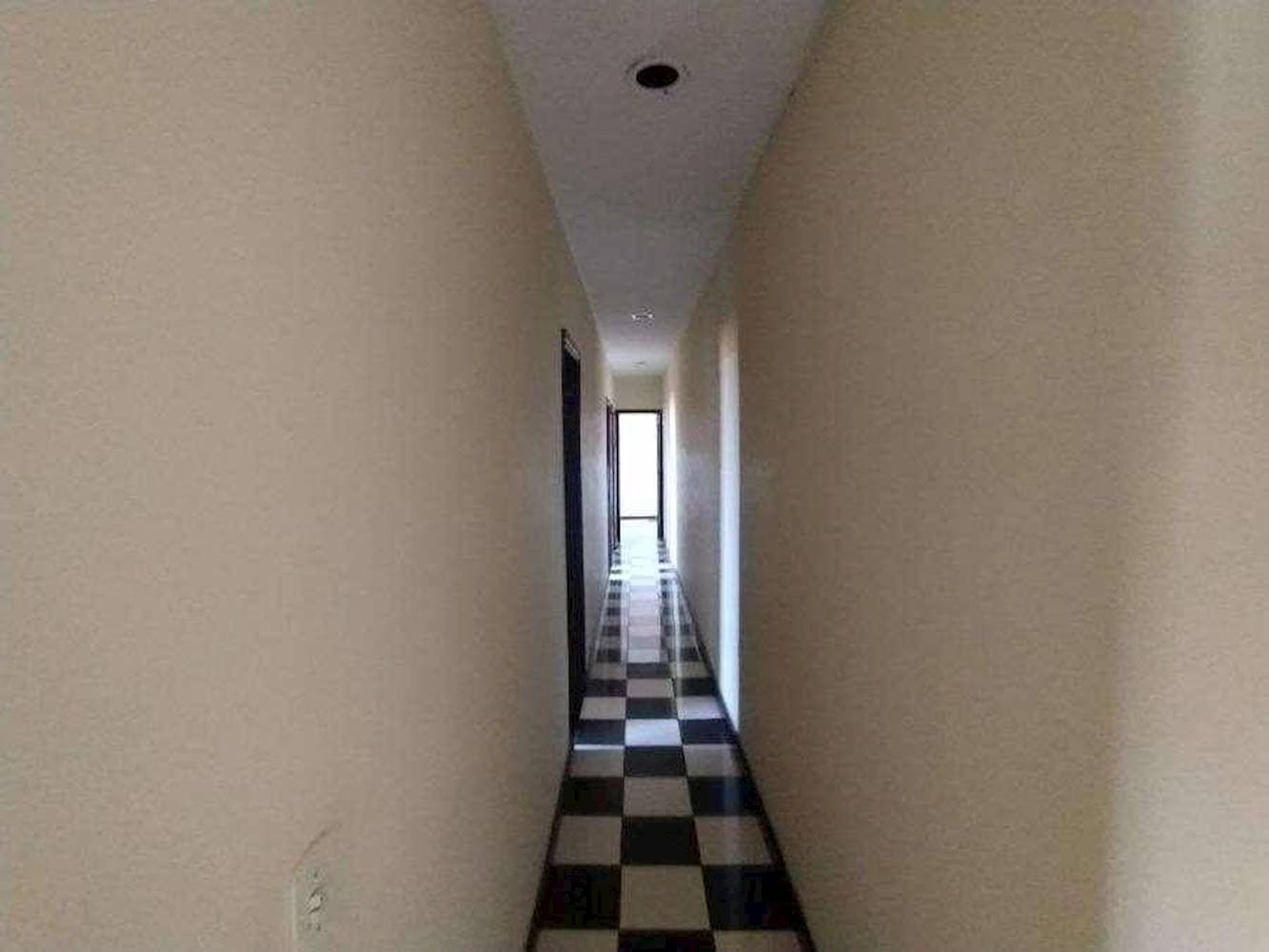 Foto 10 de 36: Casa em leilão em Niterói - RJ — Casa no "Condomínio das Orquideas" - Sape - Niterói/RJ