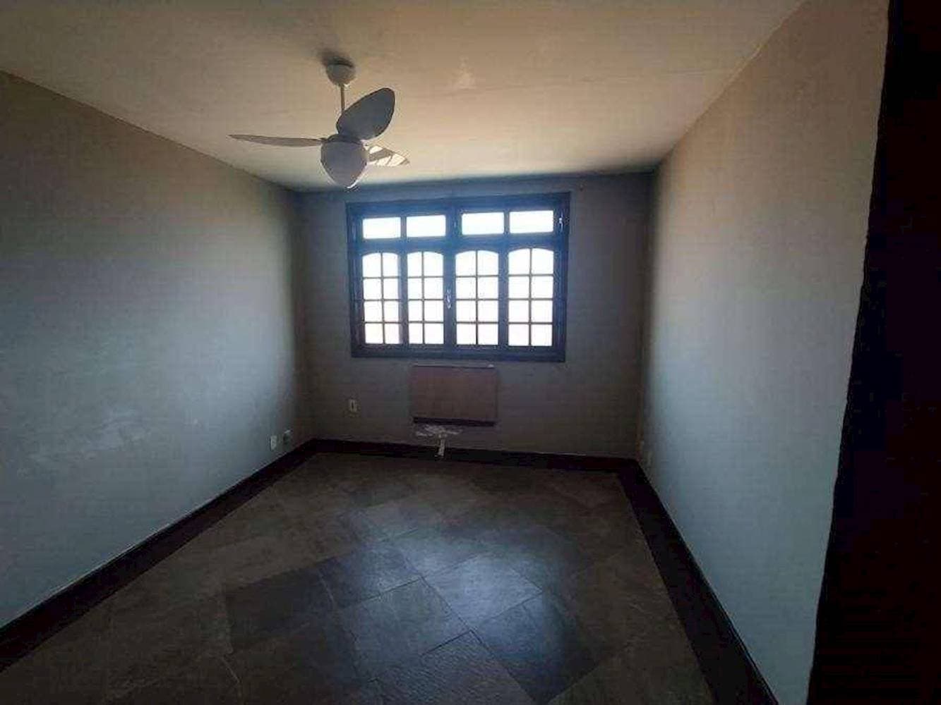 Foto 13 de 36: Casa em leilão em Niterói - RJ — Casa no "Condomínio das Orquideas" - Sape - Niterói/RJ