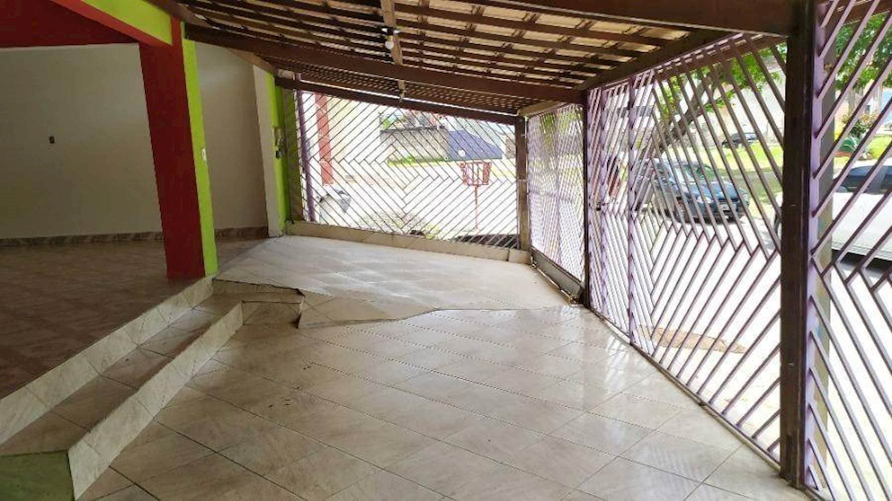 Foto 4 de 46: Casa em leilão em Camaçari - BA — Casa, Padrão, 1 vaga(s) de garagem
