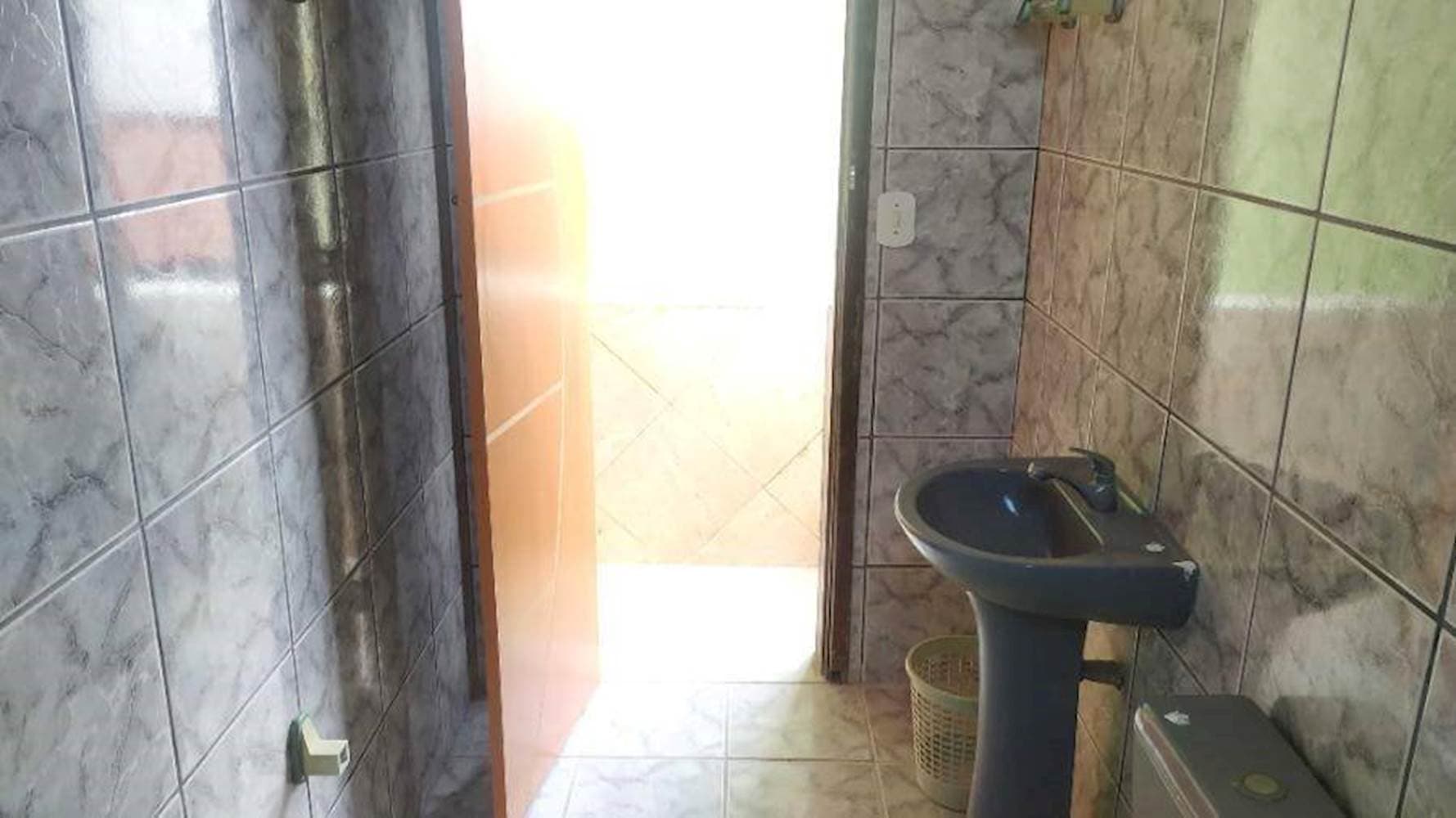 Foto 30 de 46: Casa em leilão em Camaçari - BA — Casa, Padrão, 1 vaga(s) de garagem