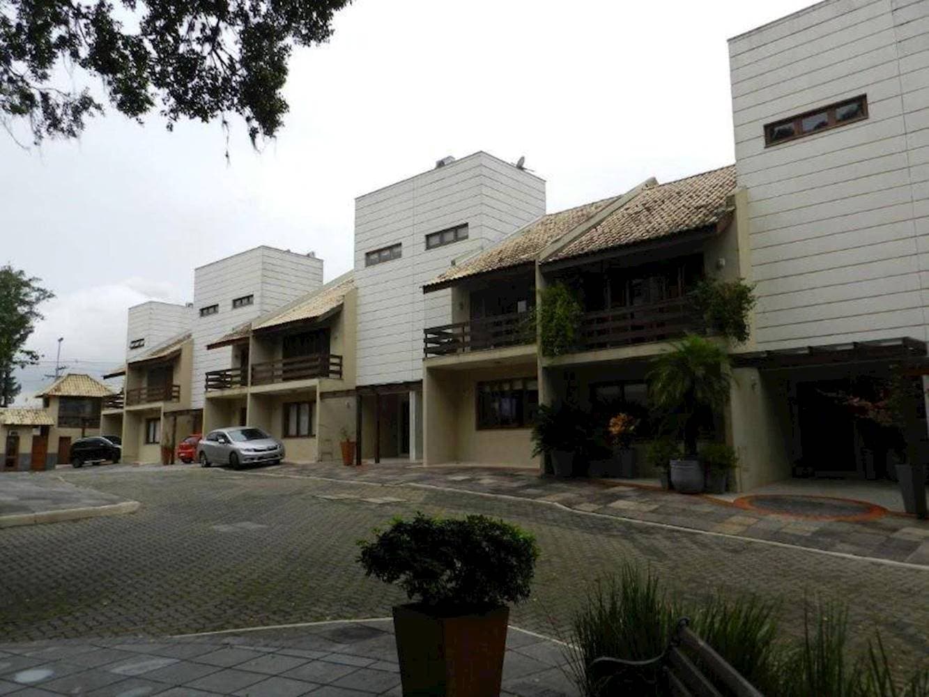 Foto 7 de 34: Casa em leilão em Porto Alegre - RS — Casa, Em condomínio, 0 vaga(s) de garagem