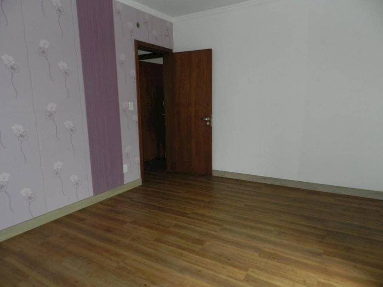 Foto 17 de 34: Casa em leilão em Porto Alegre - RS — Casa, Em condomínio, 0 vaga(s) de garagem