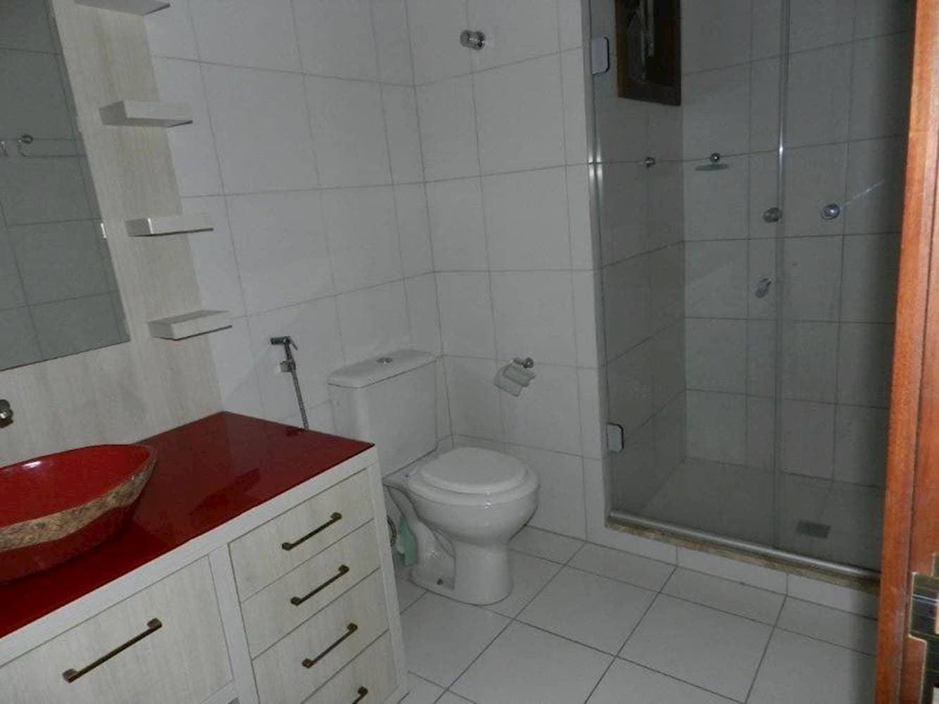 Foto 24 de 34: Casa em leilão em Porto Alegre - RS — Casa, Em condomínio, 0 vaga(s) de garagem