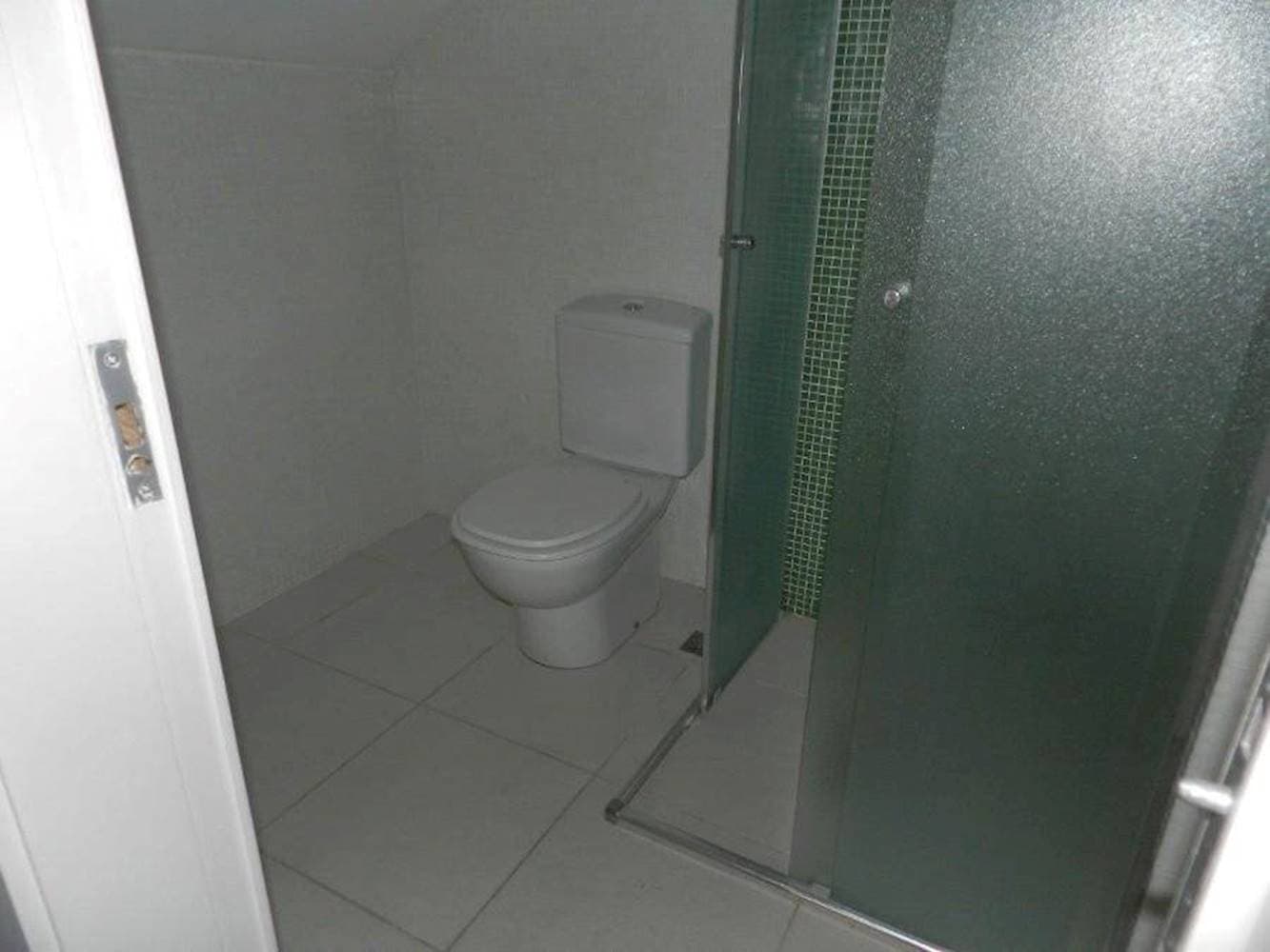 Foto 31 de 34: Casa em leilão em Porto Alegre - RS — Casa, Em condomínio, 0 vaga(s) de garagem