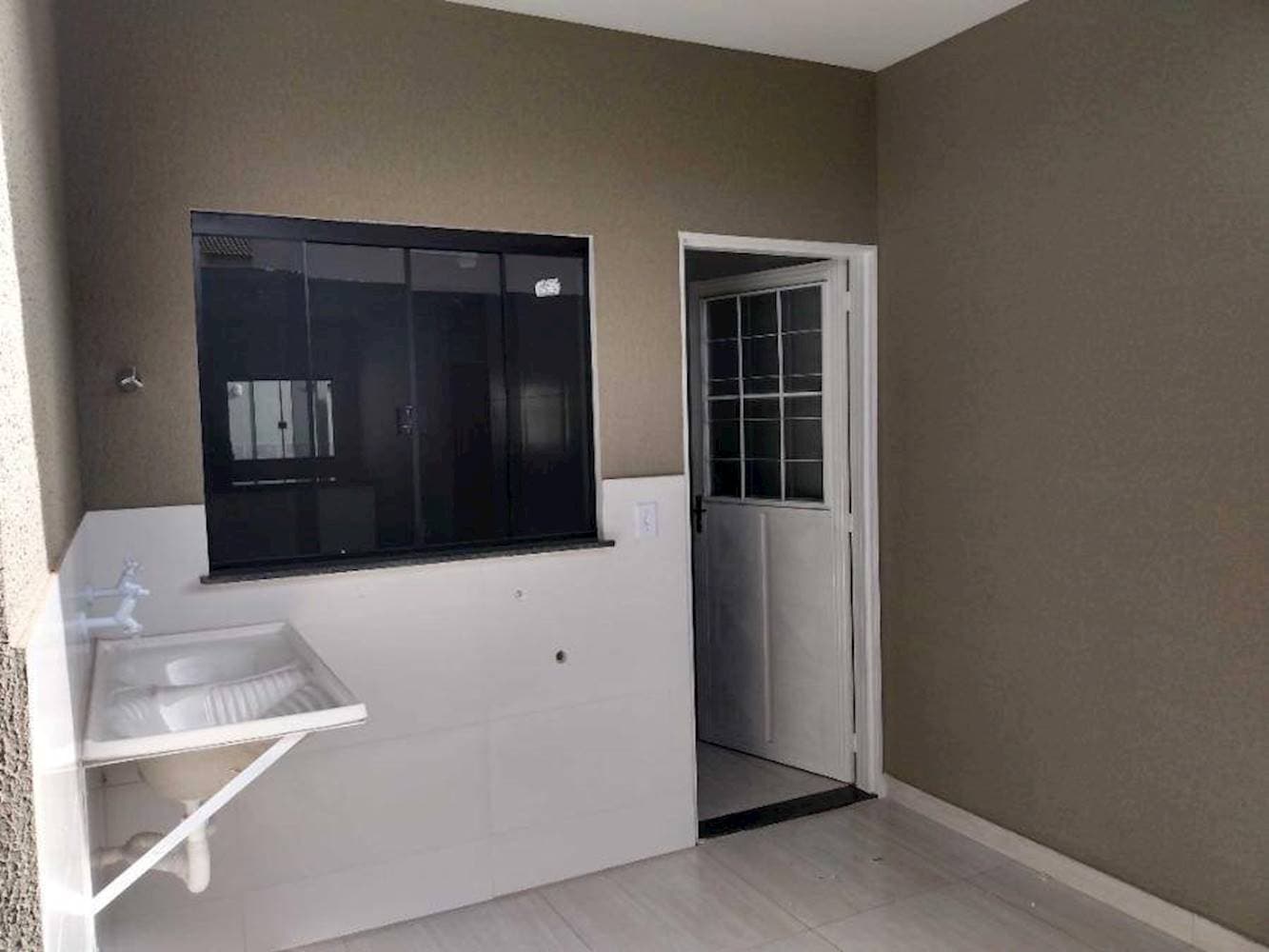 Foto 20 de 27: Casa em leilão em Águas Lindas de Goiás - GO — Casa, Padrão, 0 vaga(s) de garagem