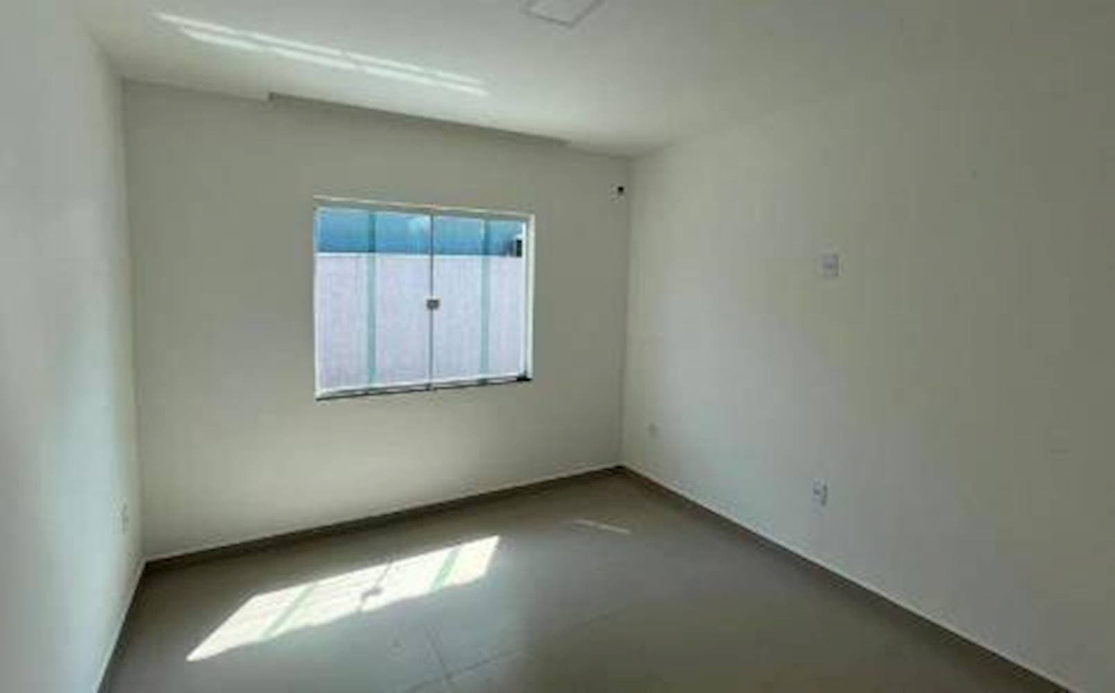 Foto 20 de 27: Casa em leilão em Maricá - RJ — Casa, Padrão, 1 vaga(s) de garagem