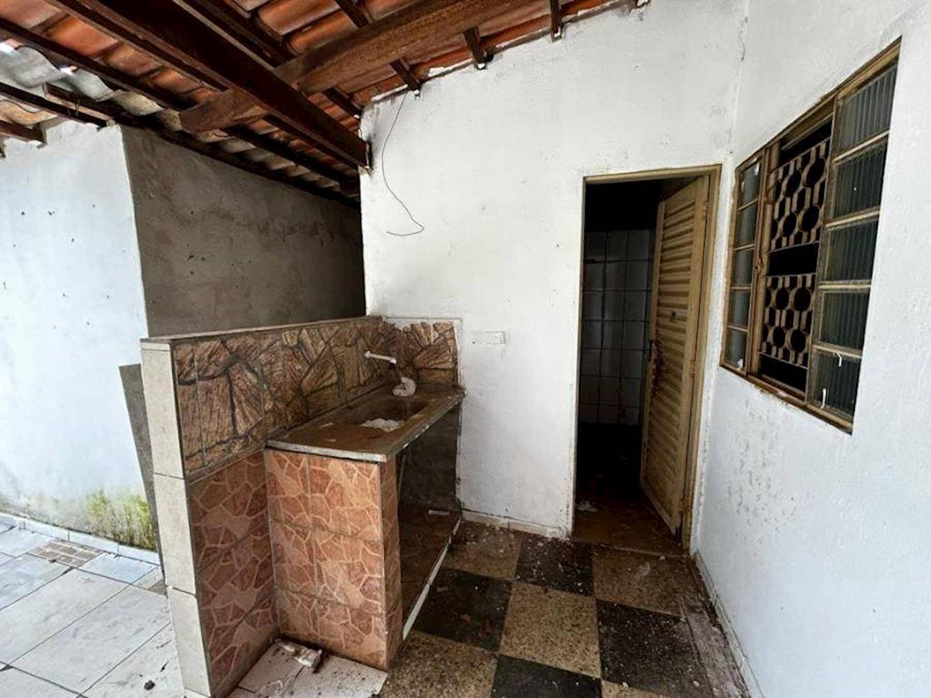 Foto 12 de 13: Casa em leilão em Goiânia - GO — Casa, Padrão, 2 vaga(s) de garagem