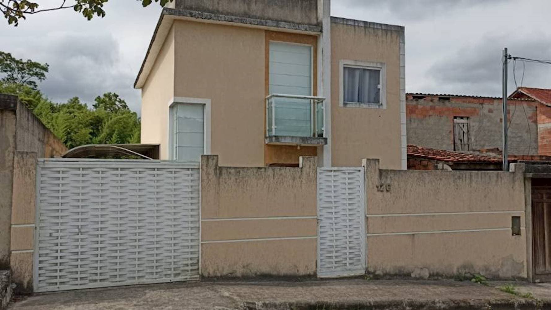 Foto 3 de 4: Casa em leilão em São Gonçalo - RJ — Casa, Em condomínio, 1 vaga(s) de garagem