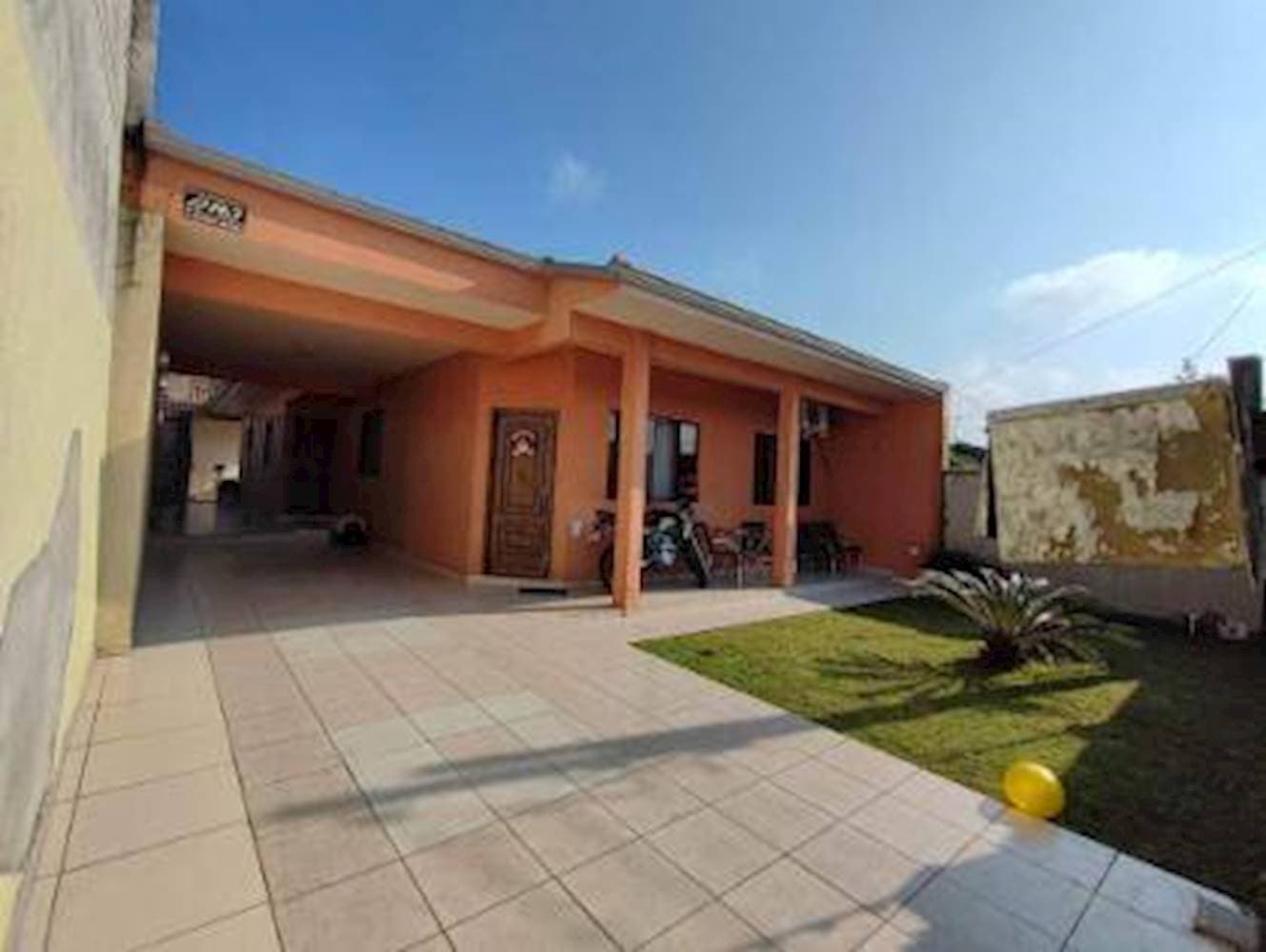 Foto 2 de 15: Casa em leilão em Paranaguá - PR — Casa, Padrão, 1 vaga(s) de garagem