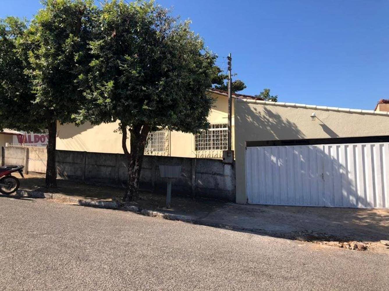 Foto 5 de 15: Casa em leilão em Barra do Garças - MT — Casa, Padrão, 1 vaga(s) de garagem