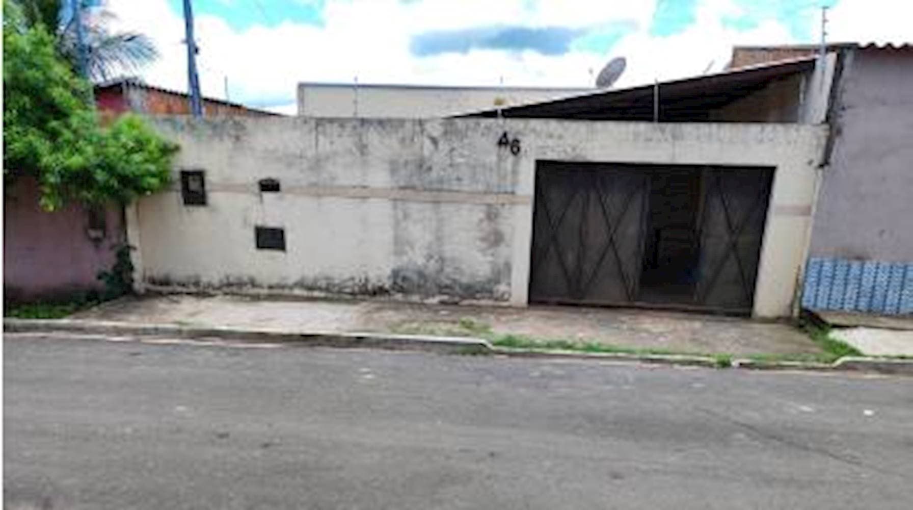Foto 2 de 15: Casa em leilão em Ladário - MS — Casa, Padrão, 1 vaga(s) de garagem