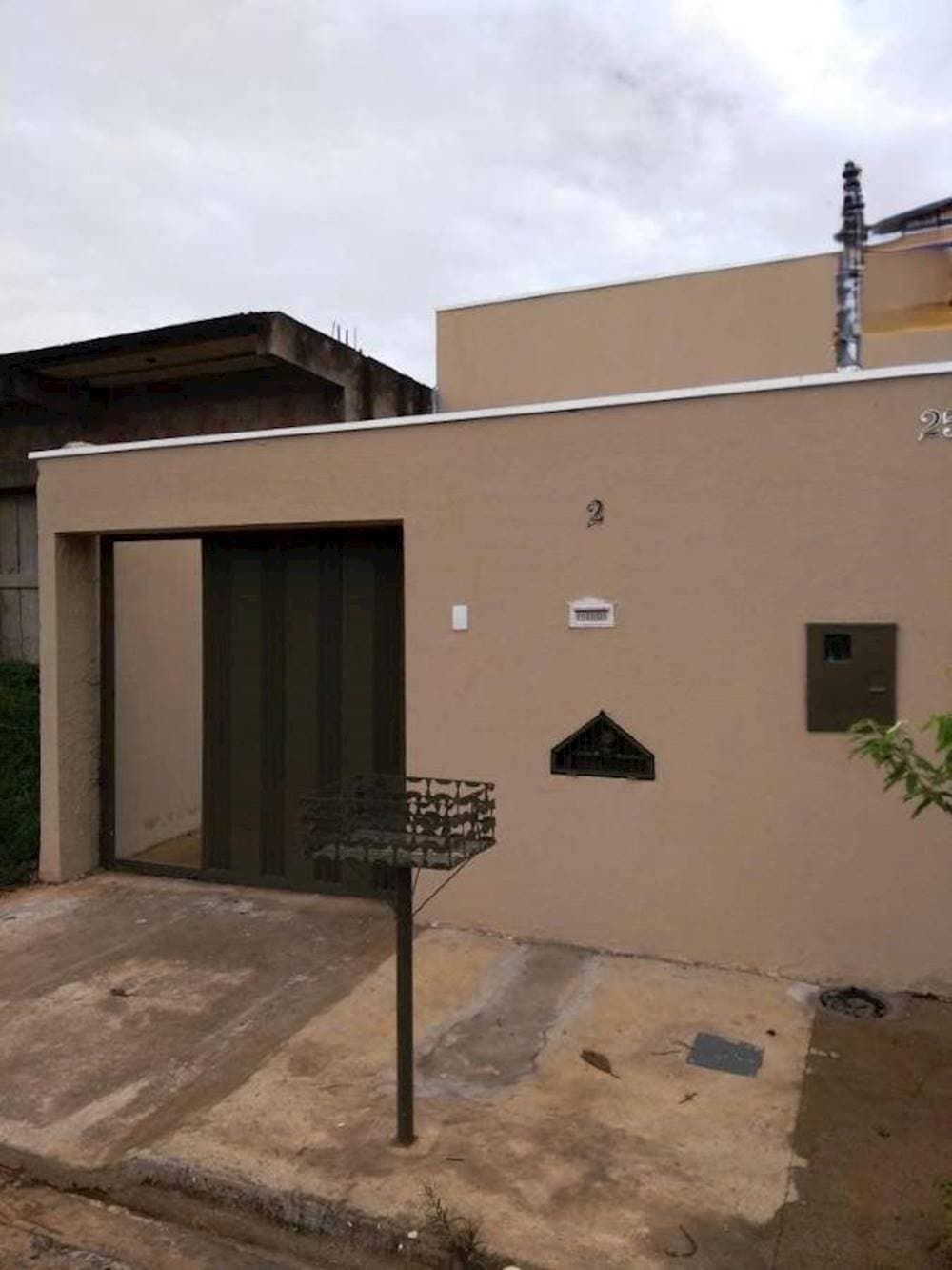 Foto 4 de 17: Casa em leilão em Uberlândia - MG — Casa, Em condomínio, 1 vaga(s) de garagem