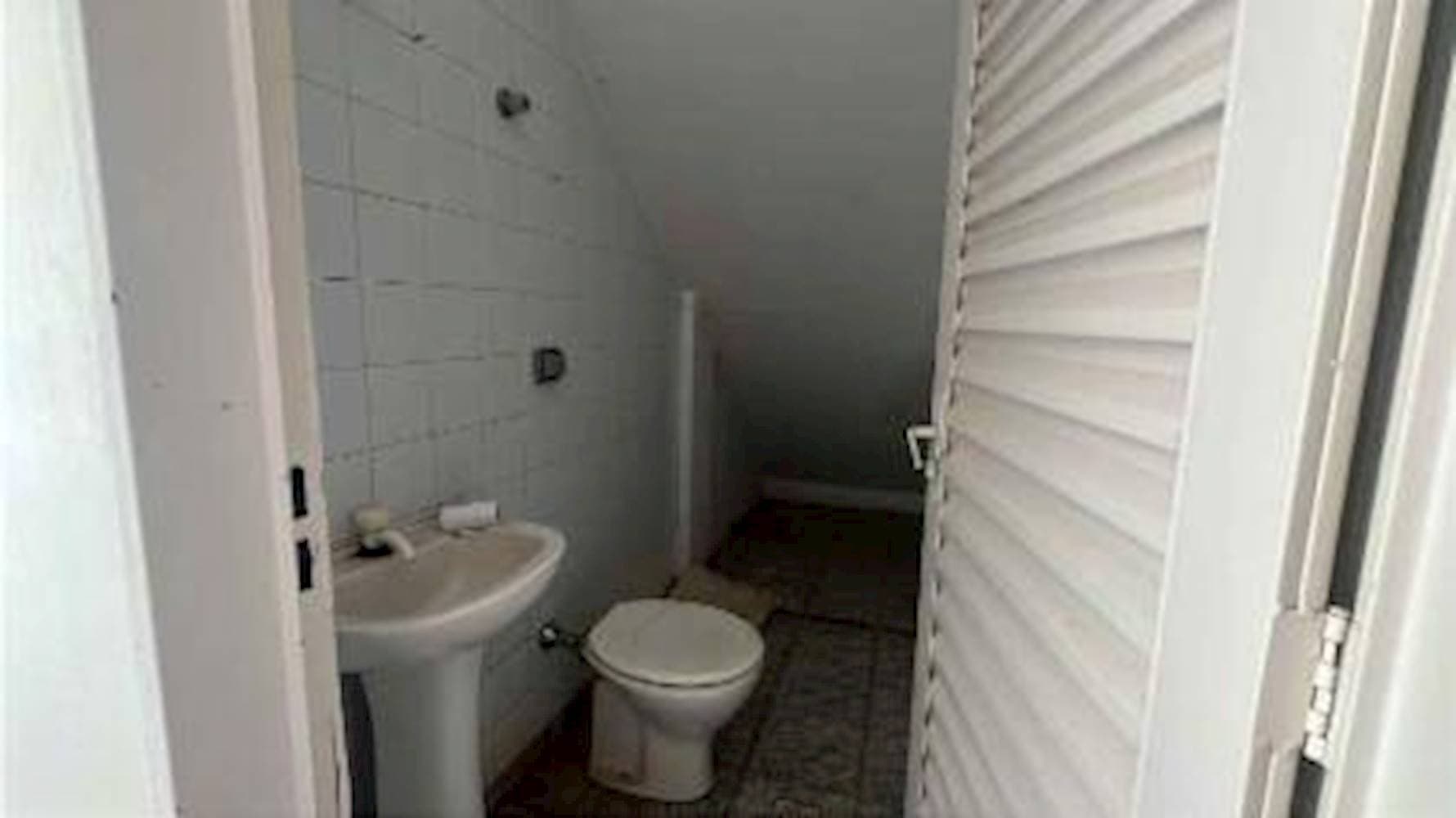 Foto 27 de 29: Casa em leilão em Tupã - SP — Casa, Padrão, 1 vaga(s) de garagem