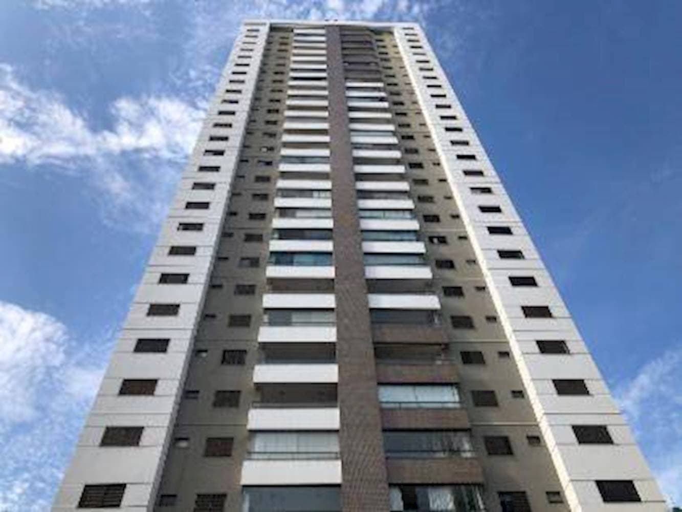 Foto 5 de 17: Apartamento em leilão em Cuiabá - MT — Apartamento, Padrão, 2 vaga(s) de garagem