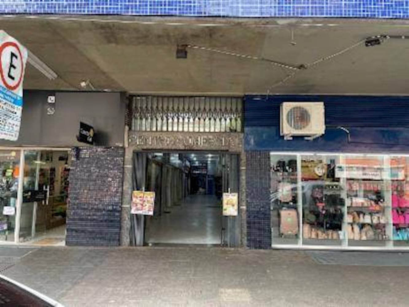 Foto 8 de 14: Comercial em leilão em Maringá - PR — Loja no "Edifício Centro Comercial Maringá" em Maringá/PR