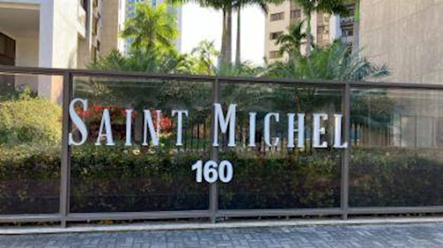 Foto 2 de 4: Apartamento em leilão em Rio de Janeiro - RJ — Apartamento no "Condomínio Saint Michel" em Camorim - Rio de Janeiro/RJ