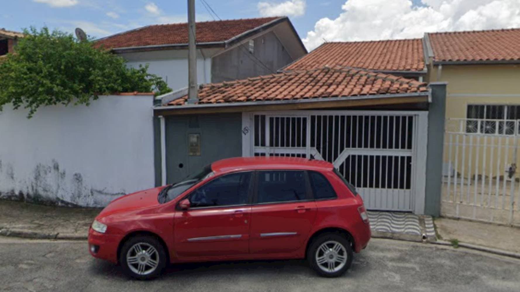 Foto 2 de 6: Casa em leilão em Taubaté - SP — Casa no Jardim Ana Rosa em Taubaté/SP