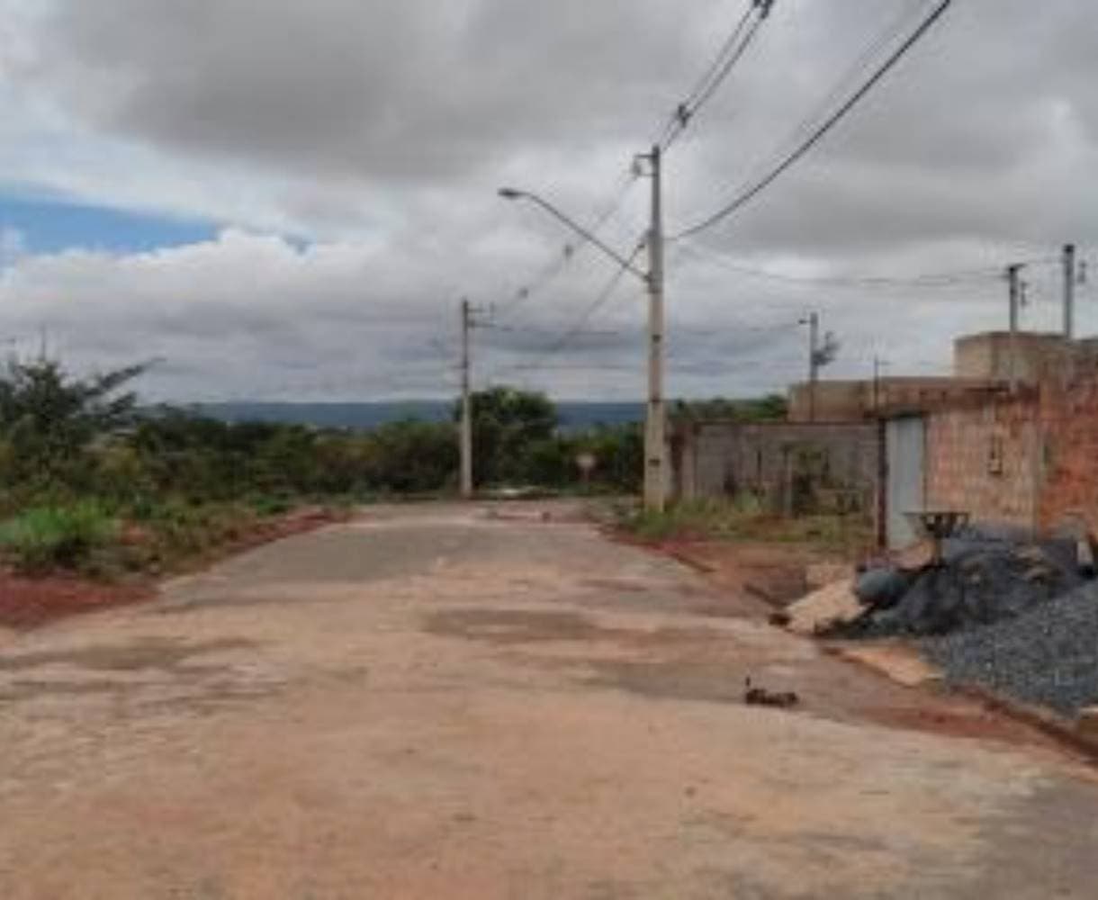 Foto 5 de 5: Casa em leilão em Montes Claros - MG — Casa em Terra Jardim - Montes Claros/MG