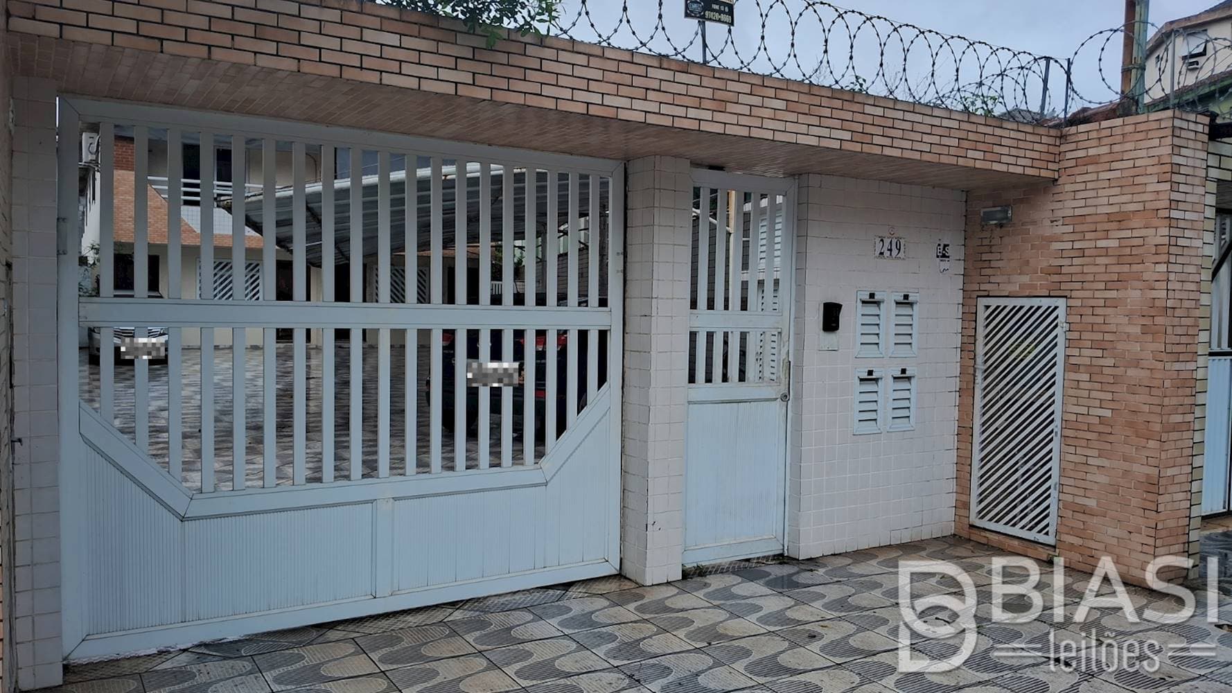 Foto 2 de 6: Casa em leilão em Santos - SP — Casa no Bairro Macuco em Santos/SP