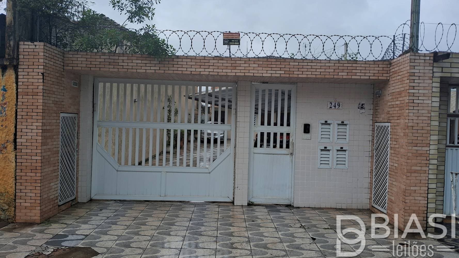 Foto 6 de 6: Casa em leilão em Santos - SP — Casa no Bairro Macuco em Santos/SP