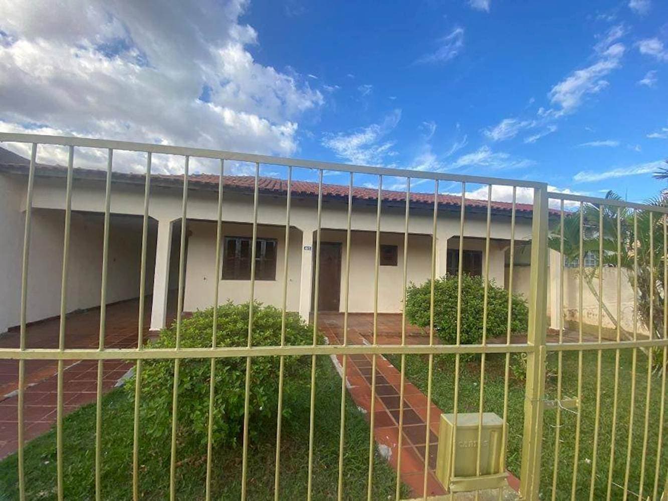 Foto 4 de 7: Casa em leilão em Goioerê - PR — Casa Jardim Curitiba - Goioerê/PR