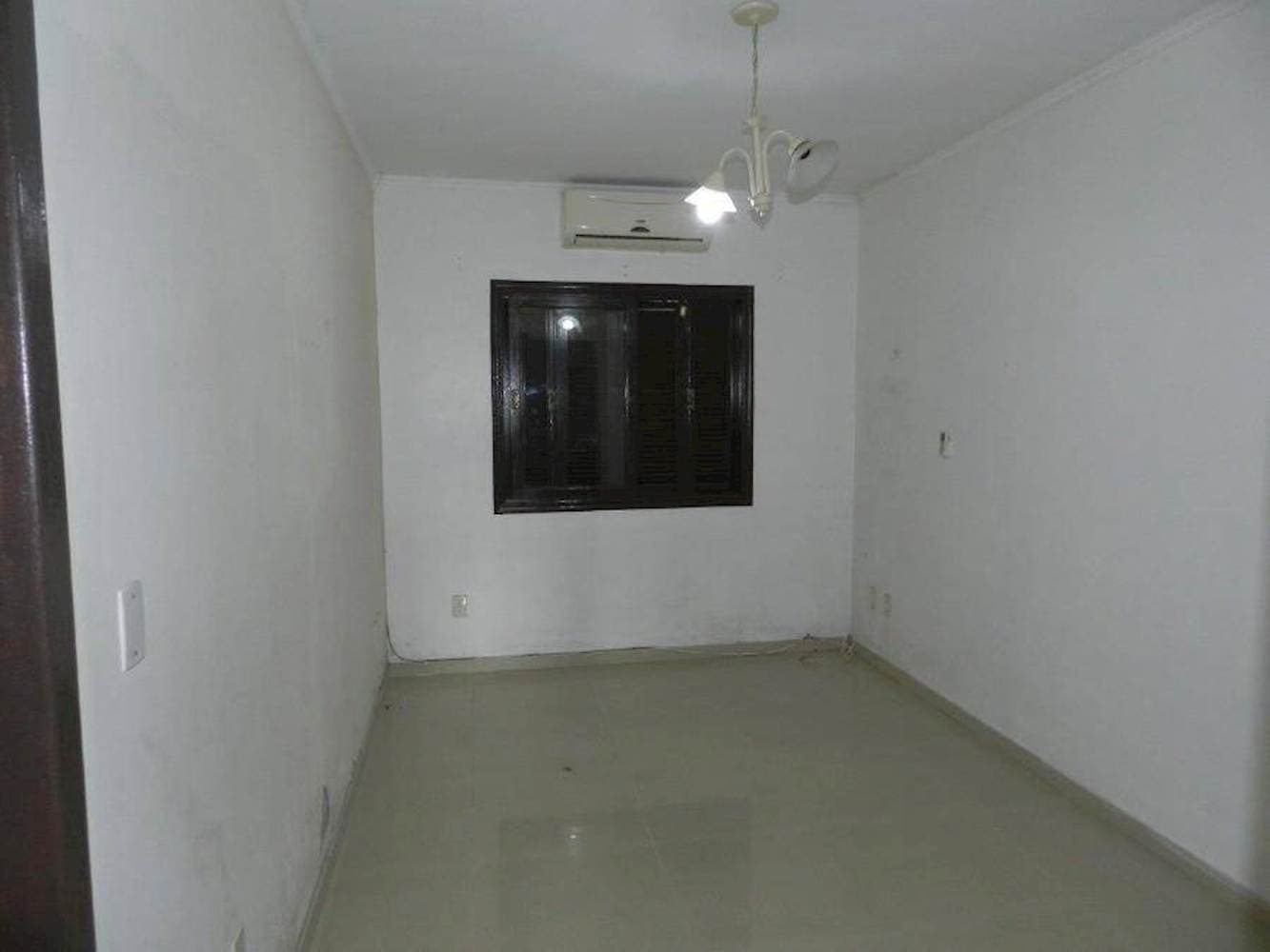 Foto 15 de 18: Casa em leilão em Porto Alegre - RS — Casa em Hípica - Porto Alegre/RS