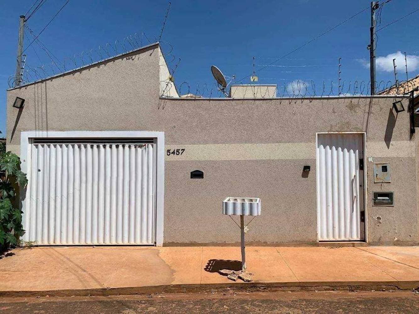 Foto 4 de 23: Casa em leilão em Campo Grande - MS — Casa, Em condomínio, 1 vaga(s) de garagem