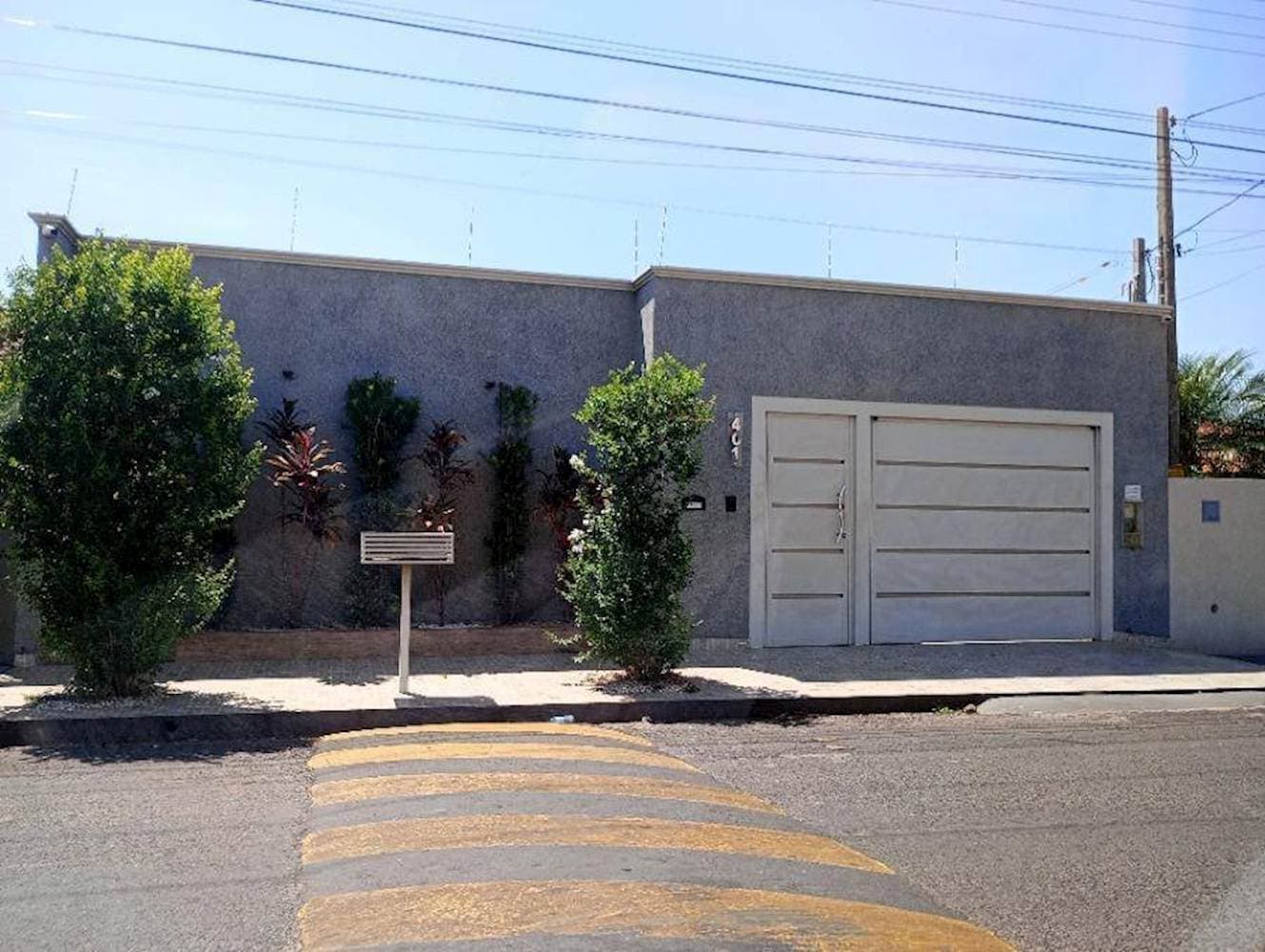Foto 1 de 8: Casa em leilão em Macaubal - SP — Casa, Padrão, 1 vaga(s) de garagem