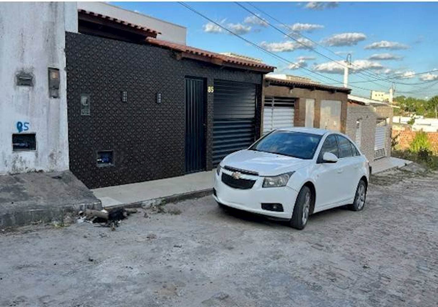 Foto 1 de 3: Casa em leilão em Serrinha - BA — Casa, Padrão, 1 vaga(s) de garagem