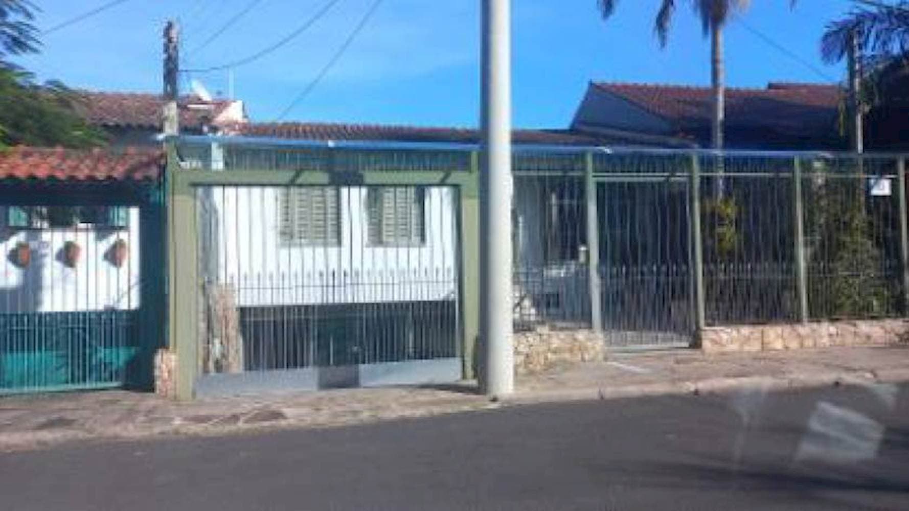 Foto 5 de 6: Casa em leilão em Porto Alegre - RS — Casa, Padrão, 0 vaga(s) de garagem