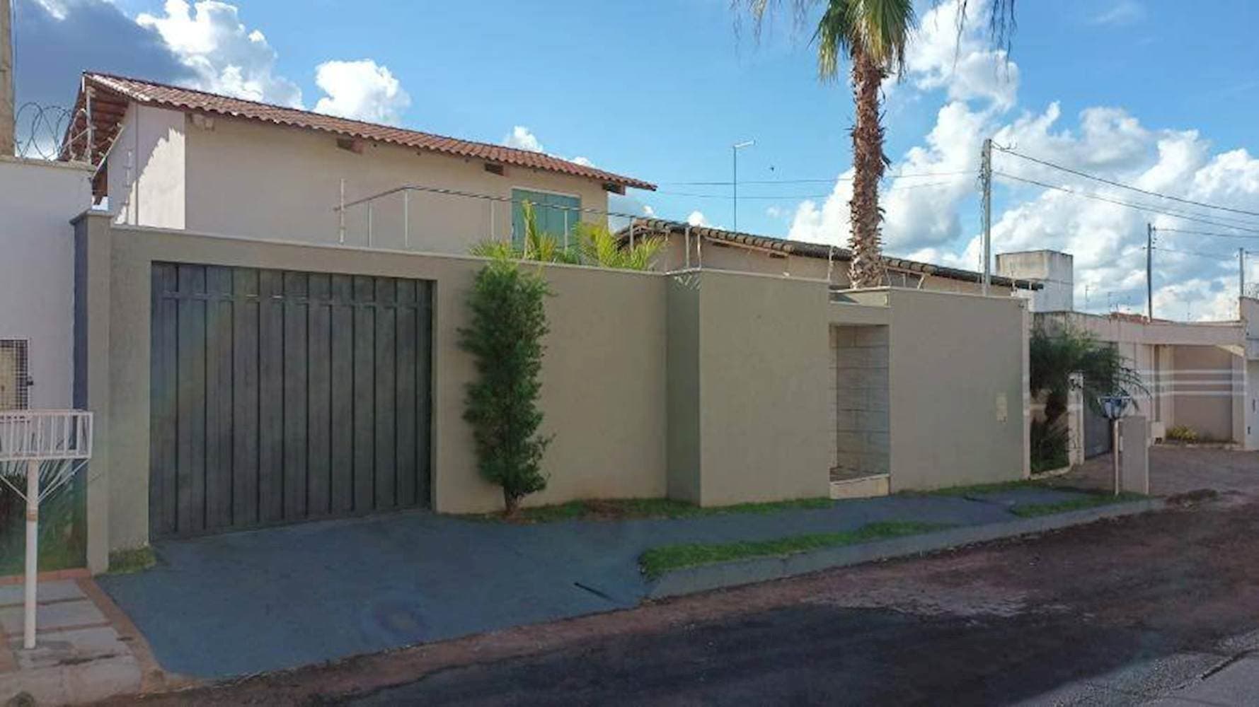 Foto 1 de 15: Casa em leilão em Ituiutaba - MG — Casa, Padrão, 1 vaga(s) de garagem