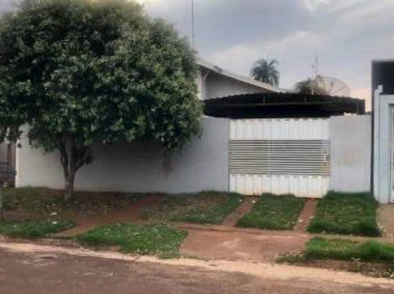 Foto 2 de 13: Casa em leilão em Rio Brilhante - MS — Casa, Padrão, 1 vaga(s) de garagem