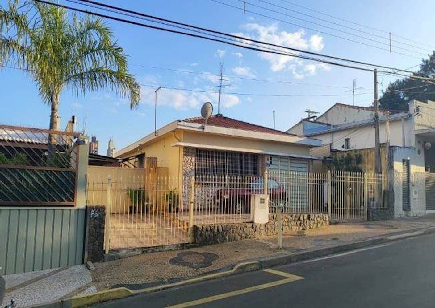 Foto 2 de 15: Casa em leilão em Campinas - SP — Casa, Padrão, 1 vaga(s) de garagem