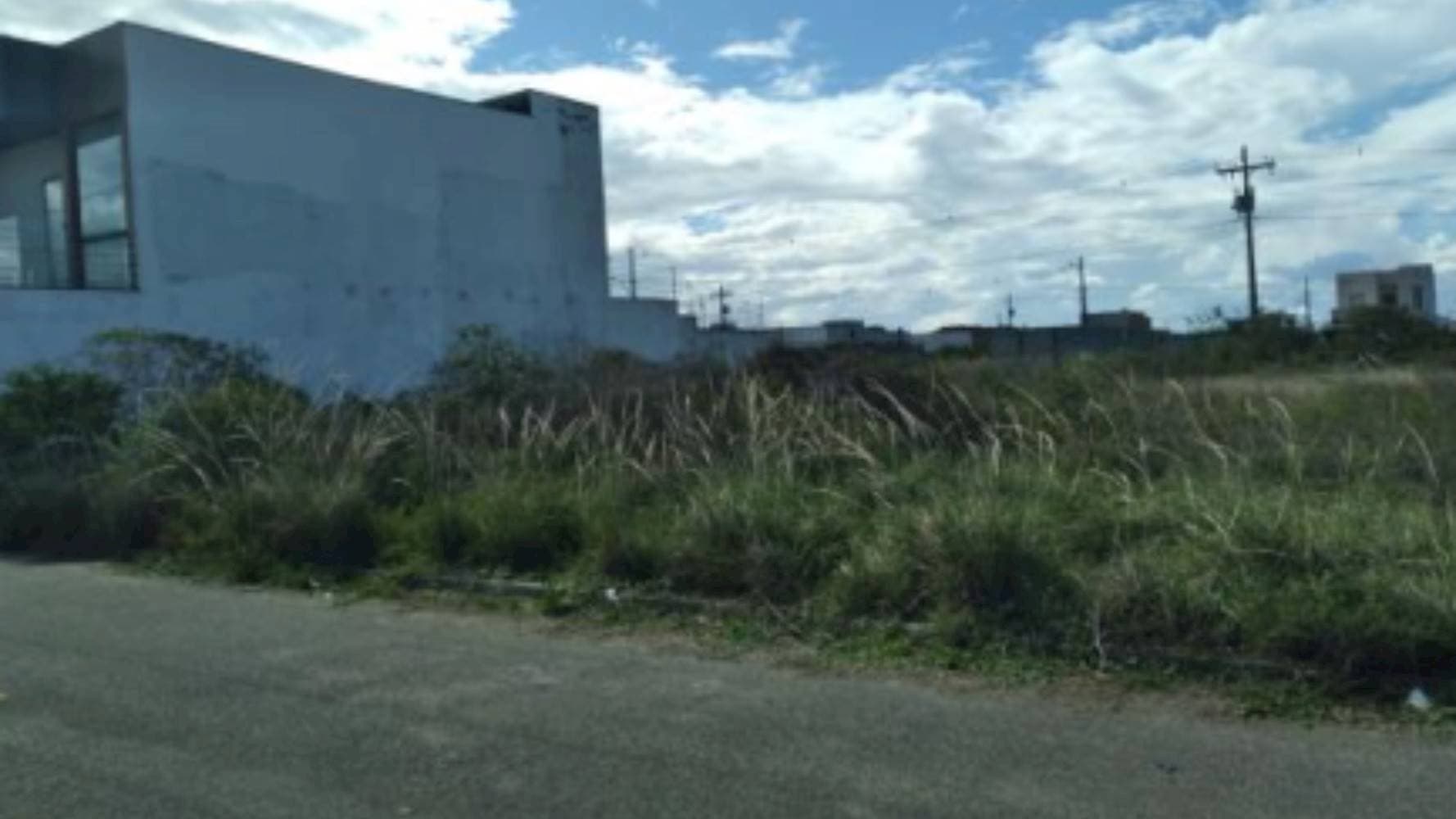 Foto 3 de 6: Terreno em leilão em Feira de Santana - BA — Terreno no Loteamento Vivari Feira de Santana - Feira de Santana BA