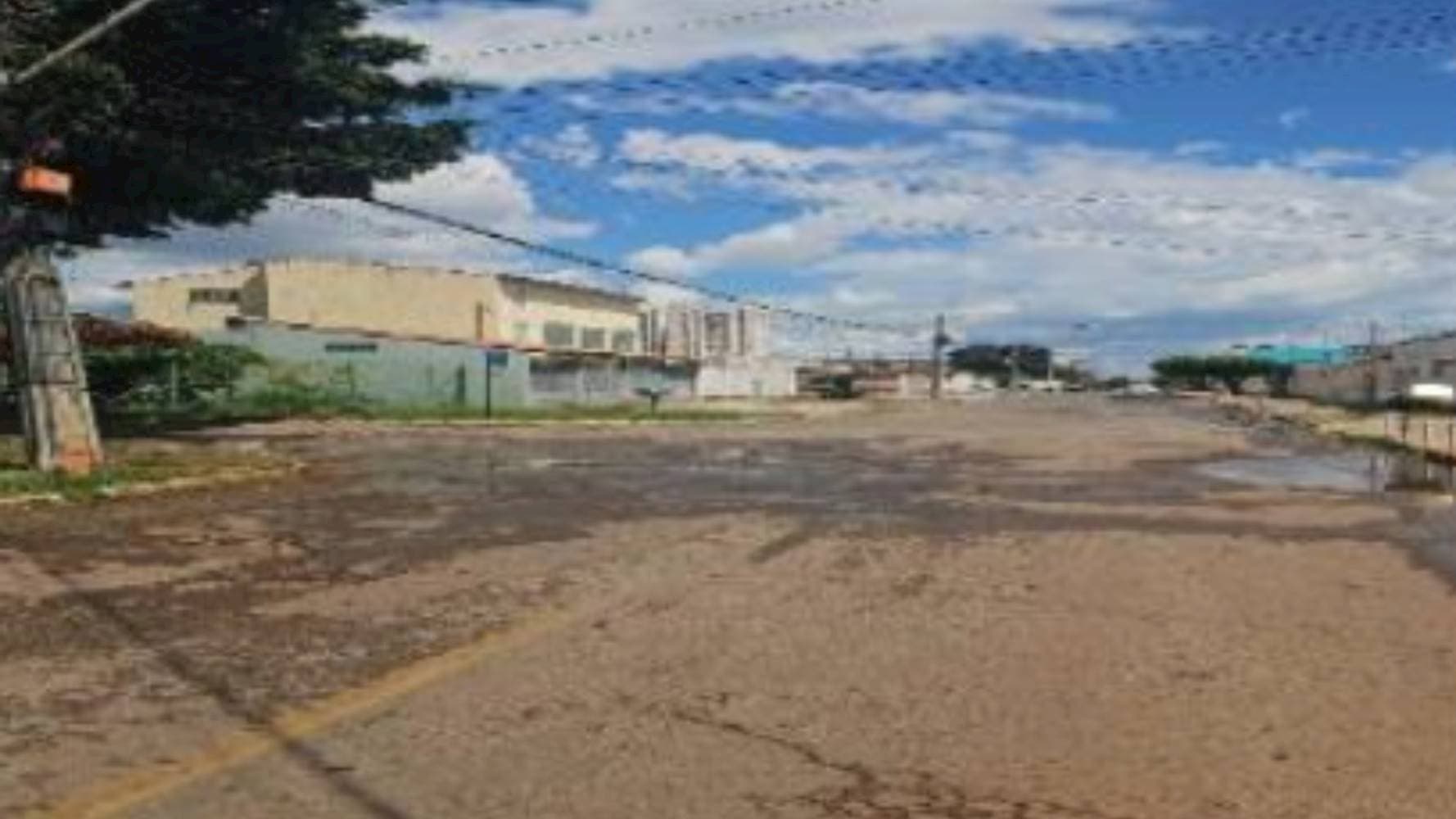 Foto 5 de 6: Casa em leilão em Brasília - DF — Casa em Gama - Brasília/DF