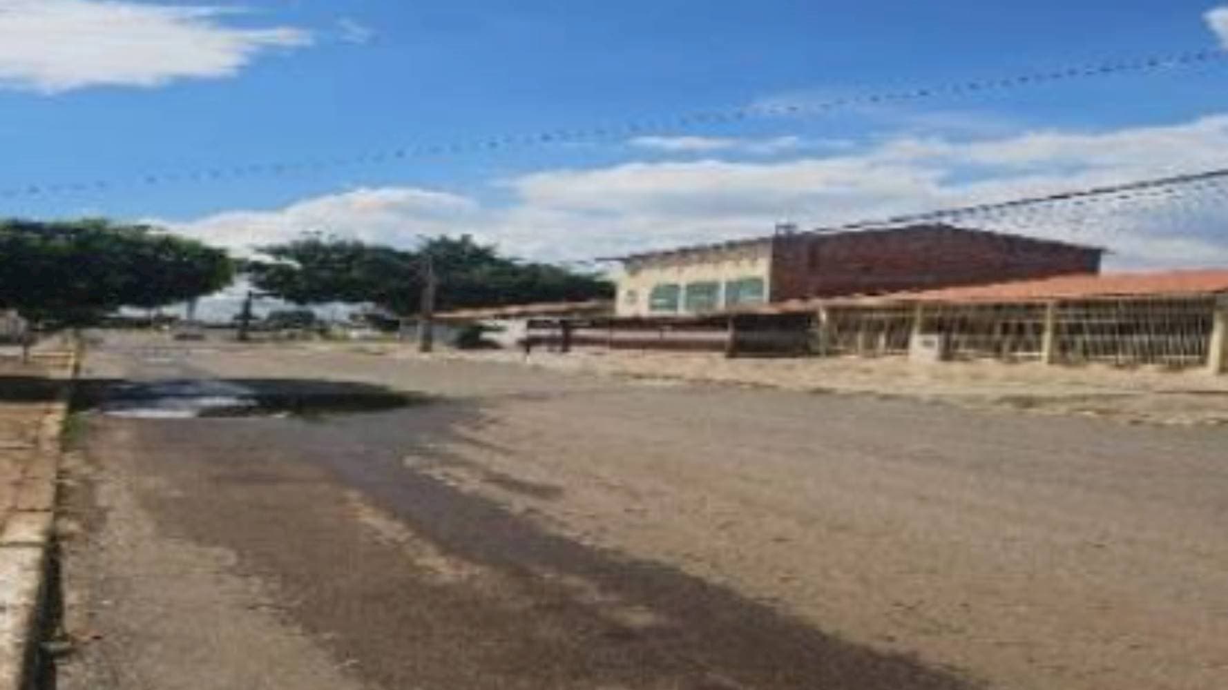 Foto 6 de 6: Casa em leilão em Brasília - DF — Casa em Gama - Brasília/DF