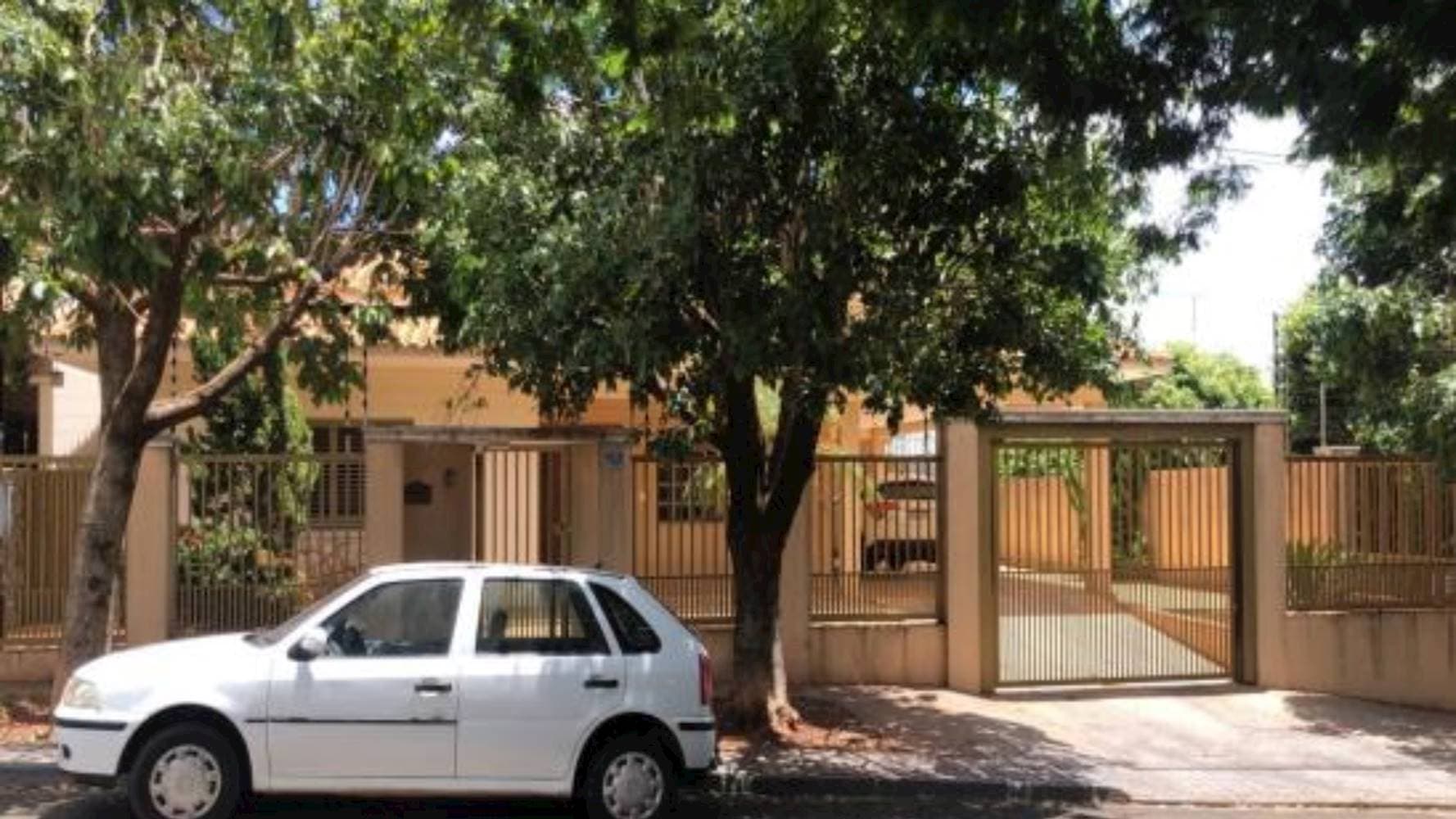 Foto 1 de 5: Casa em leilão em Loanda - PR — Casa no Centro em Loanda/PR